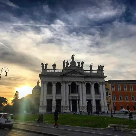 Gateway To Rome's Treasures * Rome