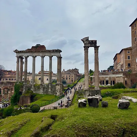 Gateway To Rome's Treasures Appartement